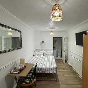 Apartment Oxborne Uk - 22 Seaton, London