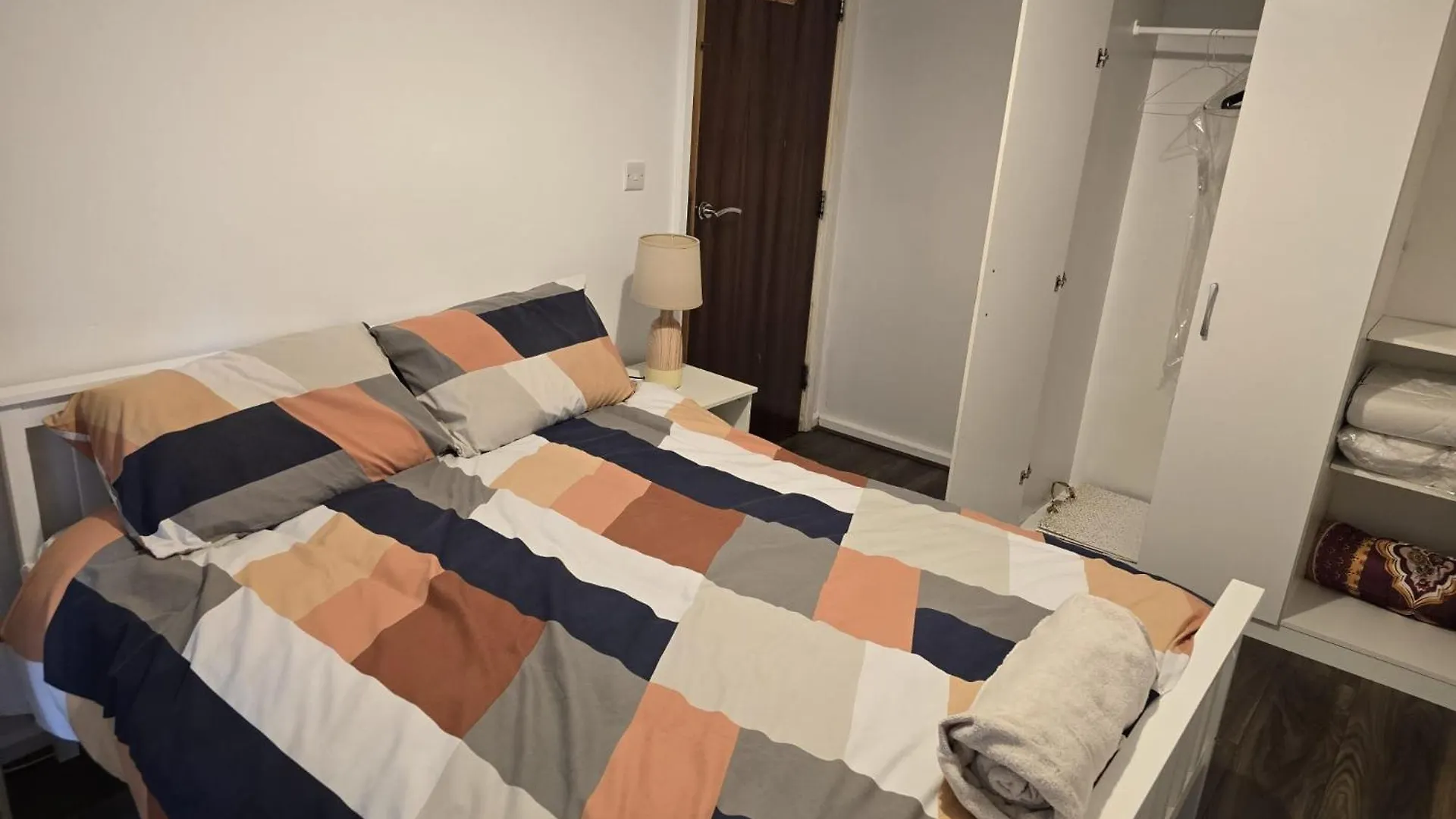 Apartment Modern 2-Bedroom London Bridge